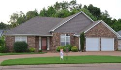 Pre-foreclosure in  STATION OAK DR Jackson, TN 38305