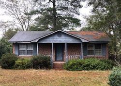 Pre-foreclosure in  SOUTHERN PINE ST Darlington, SC 29532
