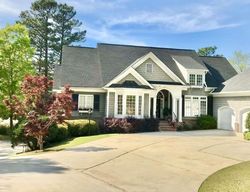 Pre-foreclosure in  CLUB COLONY CIR Blythewood, SC 29016