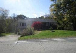Pre-foreclosure Listing in MILLERS RUN RD MC DONALD, PA 15057
