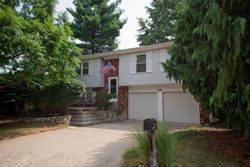 Pre-foreclosure in  SMOKEY PL Columbus, OH 43230