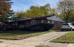 Pre-foreclosure in  LINDA VISTA DR Pontiac, MI 48342