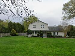 Pre-foreclosure in  STONY HOLLOW RD Greenlawn, NY 11740