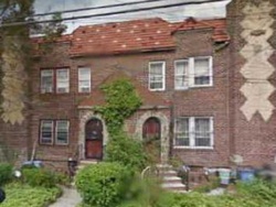 Pre-foreclosure in  197TH ST Saint Albans, NY 11412