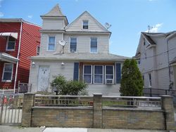 Pre-foreclosure Listing in 109TH ST RICHMOND HILL, NY 11418