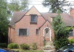Pre-foreclosure in  IRVING PL Bergenfield, NJ 07621