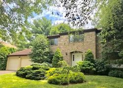 Pre-foreclosure Listing in TRAUTWEIN CRES CLOSTER, NJ 07624