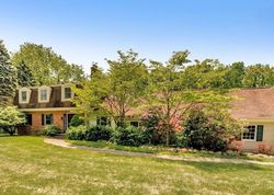 Pre-foreclosure in  CROSS BROOK DR Califon, NJ 07830