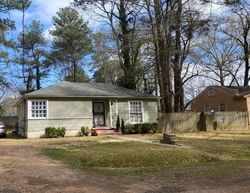 Pre-foreclosure in  WOODBURY RD Jackson, MS 39206