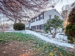Pre-foreclosure Listing in APPLE ORCHARD DR BILLERICA, MA 01821