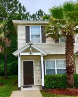 Pre-foreclosure in  LAGO DEL SUR DR Middleburg, FL 32068