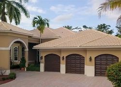 Pre-foreclosure in  PROVENCE CIR Fort Lauderdale, FL 33327