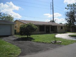 Pre-foreclosure in  GARDEN LN Hollywood, FL 33023