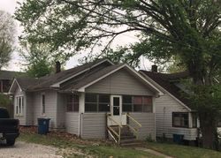 Pre-foreclosure in  MAIN ST Alton, IL 62002