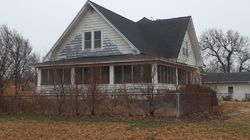 Pre-foreclosure in  N PAINE ST Nickerson, KS 67561