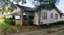 Pre-foreclosure in  TERRACE Q Birmingham, AL 35208