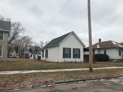 Pre-foreclosure in  W 16TH ST Davenport, IA 52803