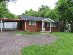 Pre-foreclosure in  RAIBLE AVE Anderson, IN 46011