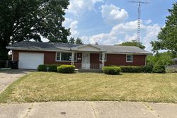 Pre-foreclosure in  COVE ST South Bend, IN 46628