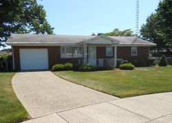 Pre-foreclosure in  COVE ST South Bend, IN 46628