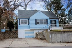 Pre-foreclosure in  EDISON RD South Bend, IN 46617