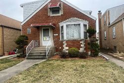 Pre-foreclosure in  N 23RD AVE Melrose Park, IL 60160