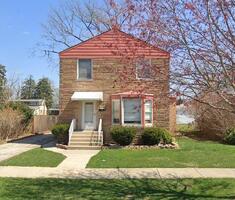 Pre-foreclosure in  EAST END AVE Hillside, IL 60162
