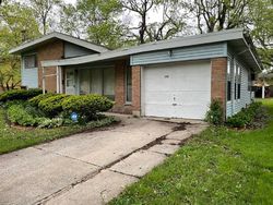 Pre-foreclosure in  WESTWOOD DR Park Forest, IL 60466