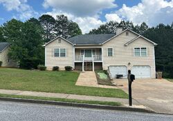Pre-foreclosure in  ELLEN GLEN WAY Dallas, GA 30132
