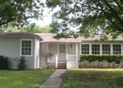 Pre-foreclosure in  W HUISACHE AVE San Antonio, TX 78228