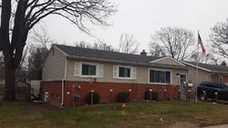 Pre-foreclosure in  JOHN ST Wayne, MI 48184