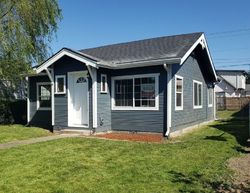 Pre-foreclosure in  18TH AVE Longview, WA 98632