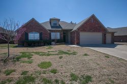 Pre-foreclosure in  E 101ST ST N Owasso, OK 74055