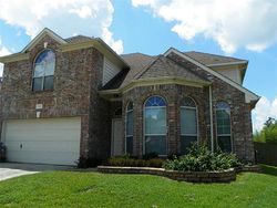 Pre-foreclosure in  TARRYTOWN CROSSING DR Conroe, TX 77304