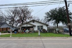 Pre-foreclosure in  FOREST HILL DR Fort Worth, TX 76119