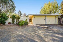 Pre-foreclosure in  THOMPSON AVE Mountain View, CA 94043