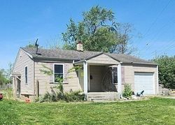 Pre-foreclosure in  N MOFFET LN Decatur, IL 62522