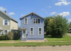Pre-foreclosure in  N 2ND ST Clinton, IA 52732