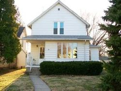 Pre-foreclosure in  1ST AVE Sterling, IL 61081