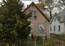 Pre-foreclosure in  W HOWETT ST Peoria, IL 61605