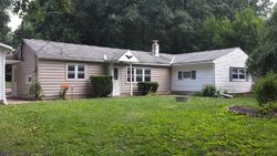 Pre-foreclosure in  NOLL LN Fleetwood, PA 19522