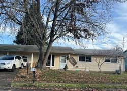 Pre-foreclosure in  SW 177TH AVE Beaverton, OR 97078