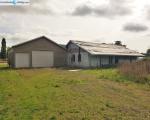 Pre-foreclosure in  BIRD RD Scappoose, OR 97056