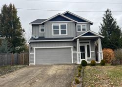 Pre-foreclosure in  CANAL AVE SE Albany, OR 97322