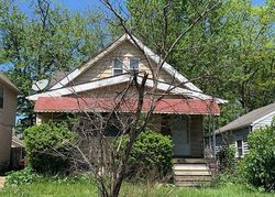 Pre-foreclosure in  DOVE AVE Cleveland, OH 44105