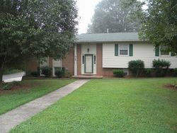 Pre-foreclosure in  SHEFFIELD DR Kannapolis, NC 28083