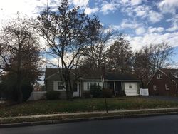 Pre-foreclosure in  WESTFIELD AVE Clark, NJ 07066