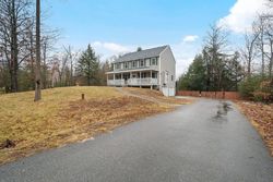 Pre-foreclosure in  EASTMAN WAY Weare, NH 03281