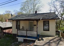 Pre-foreclosure in  HILLCREST AVE Alton, IL 62002
