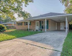 Pre-foreclosure in  CAROLYN AVE Denham Springs, LA 70726